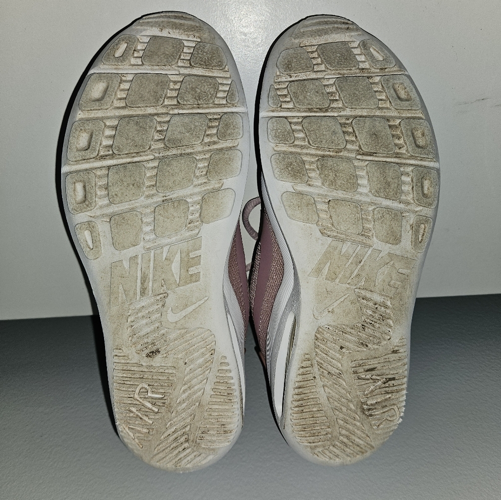 Nike Air Max Oketo Pink Athletic Shoes - Size 6 🩷 - Picture 8 of 10